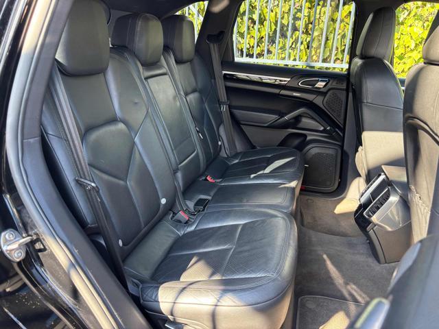 PORSCHE Cayenne 3.0 Diesel, Navi, 20", PCM