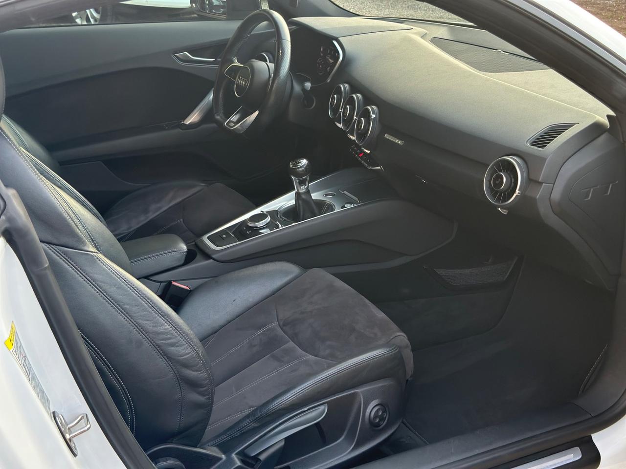 NEW Audi TT 2.0 TDI 184cv S LINE MAXTON
