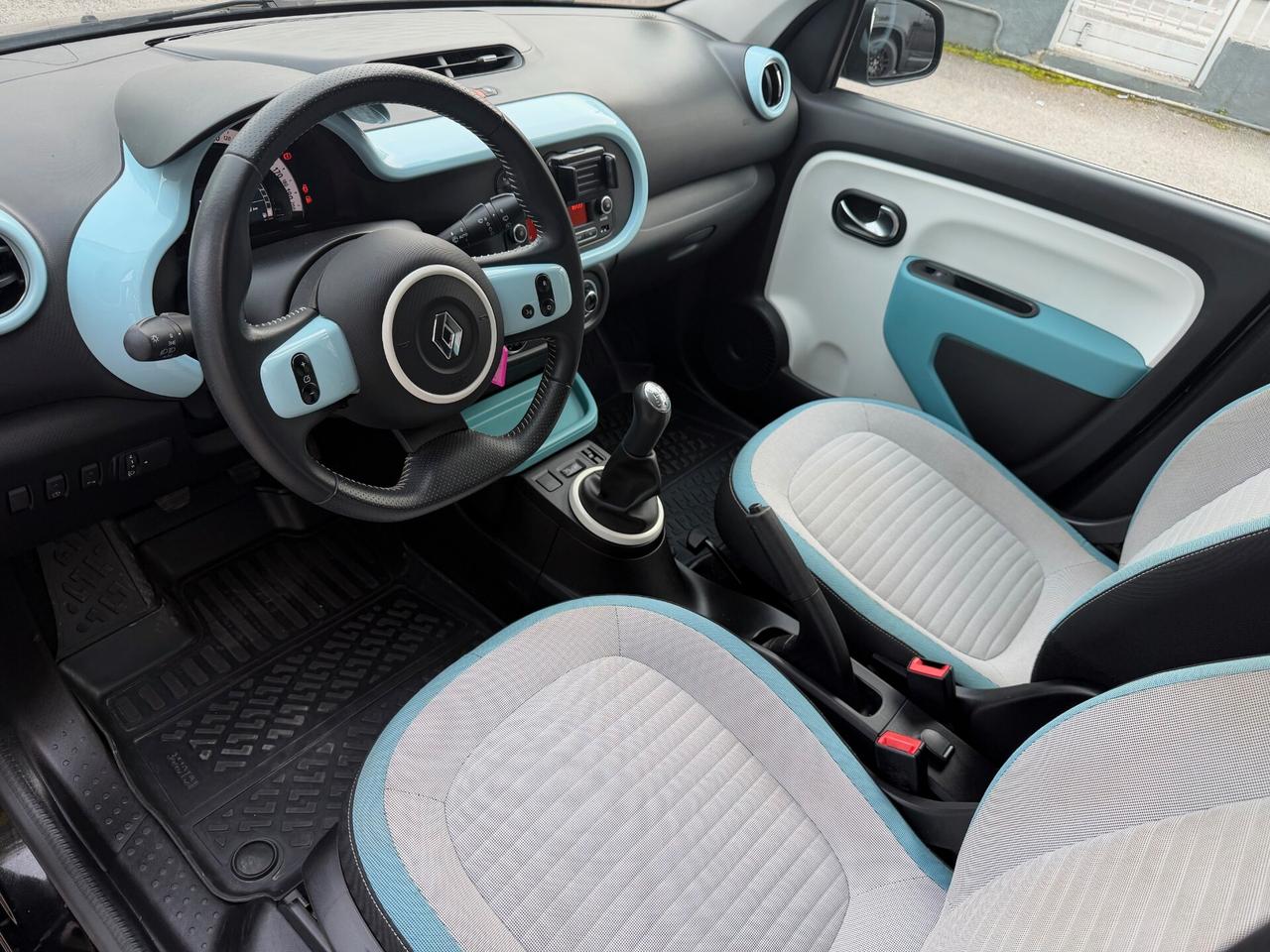 Renault Twingo 1.0 71CV SCe Cosmic