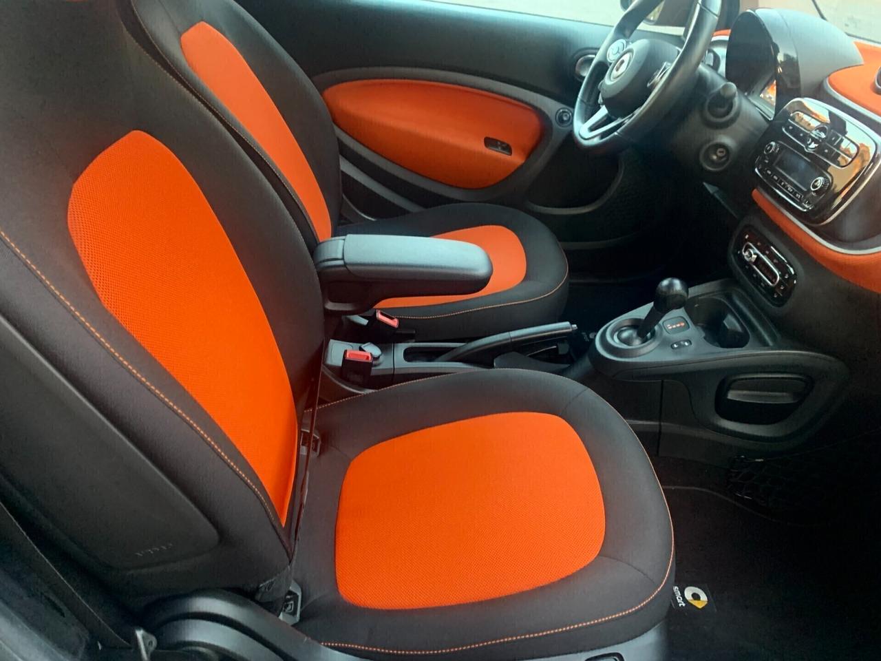 Smart ForTwo70 CABRIO AUTOMATICA 2018 LED KM42355