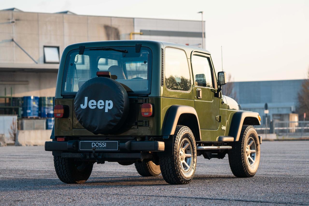 Jeep Wrangler 2.5 cat Soft top (EU)