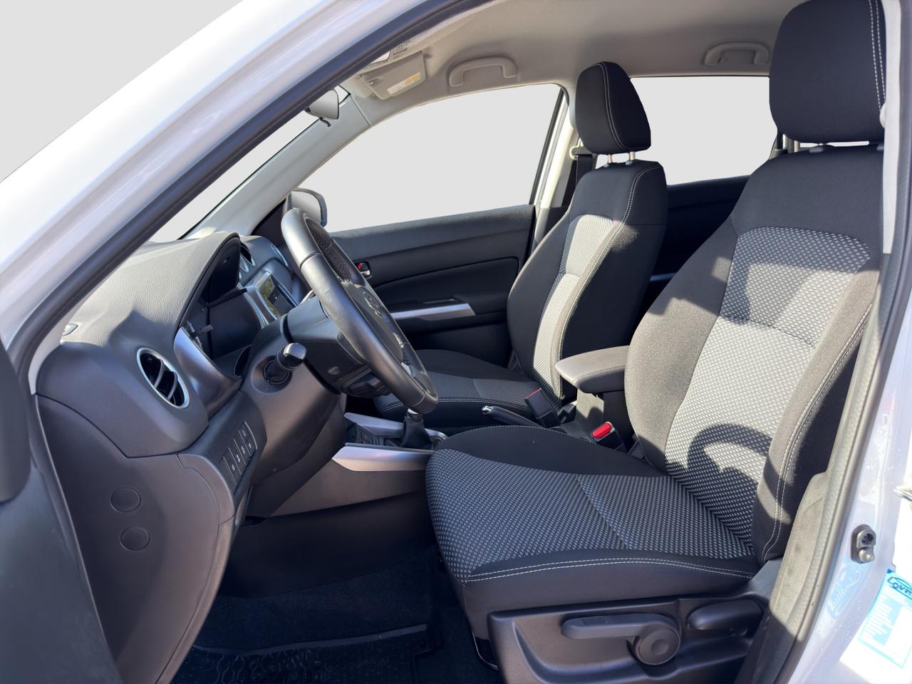 SUZUKI Vitara (2015) Vitara 1.4 Hybrid Cool