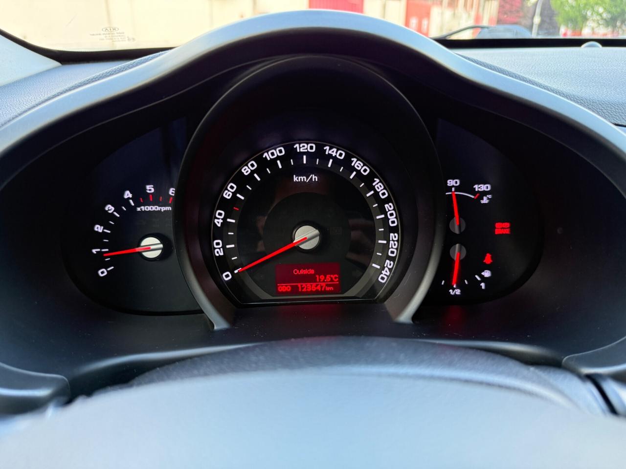 Kia Sportage 1.7 CRDI VGT 2WD Active