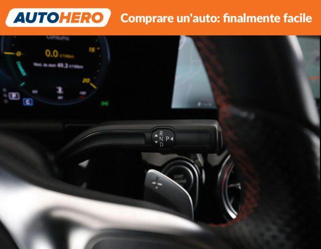 MERCEDES-BENZ GLA 200 d Automatic Premium