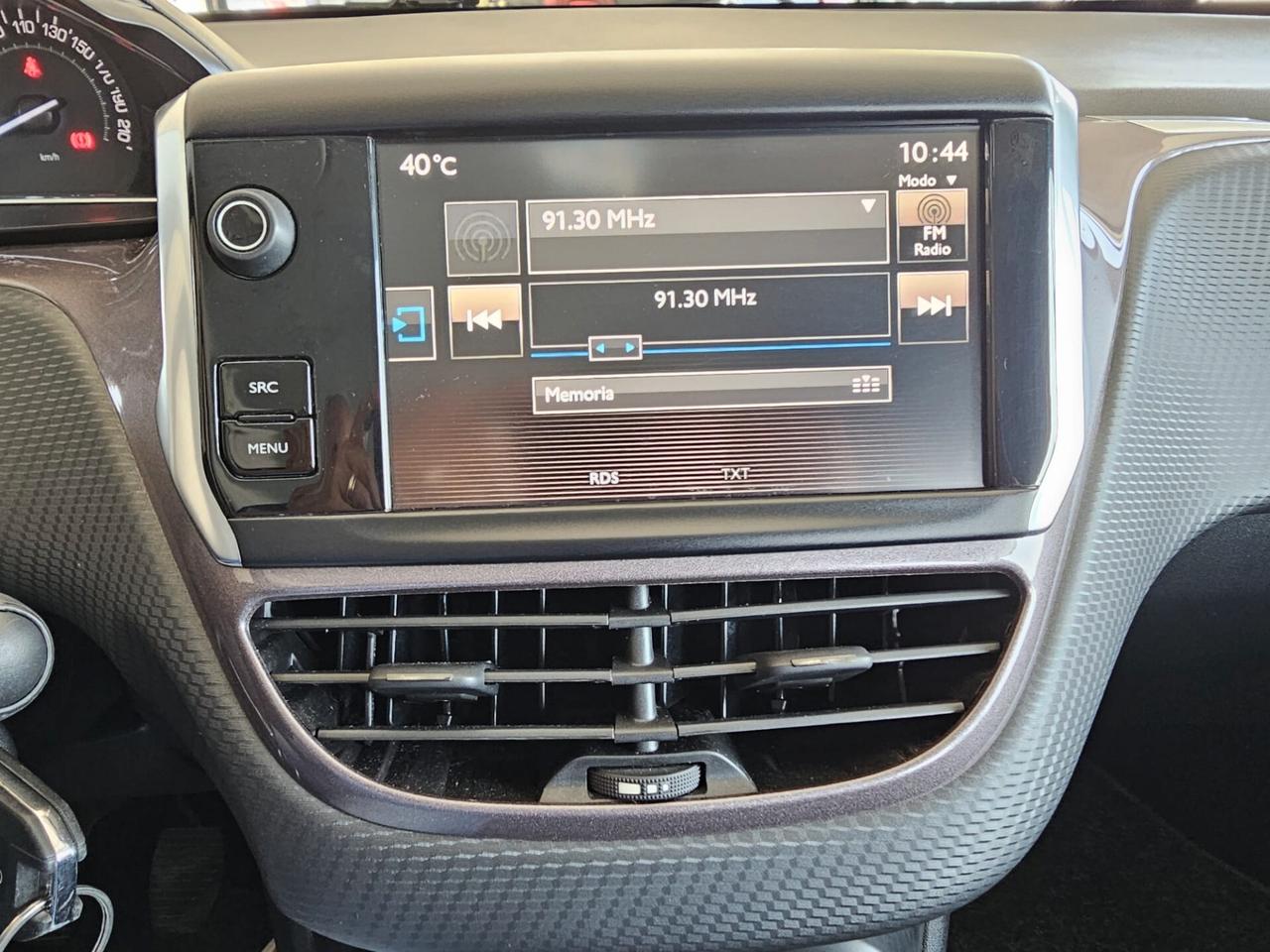 Peugeot 2008 1.4 HDi 68CV Active + GANCIO TRAINO