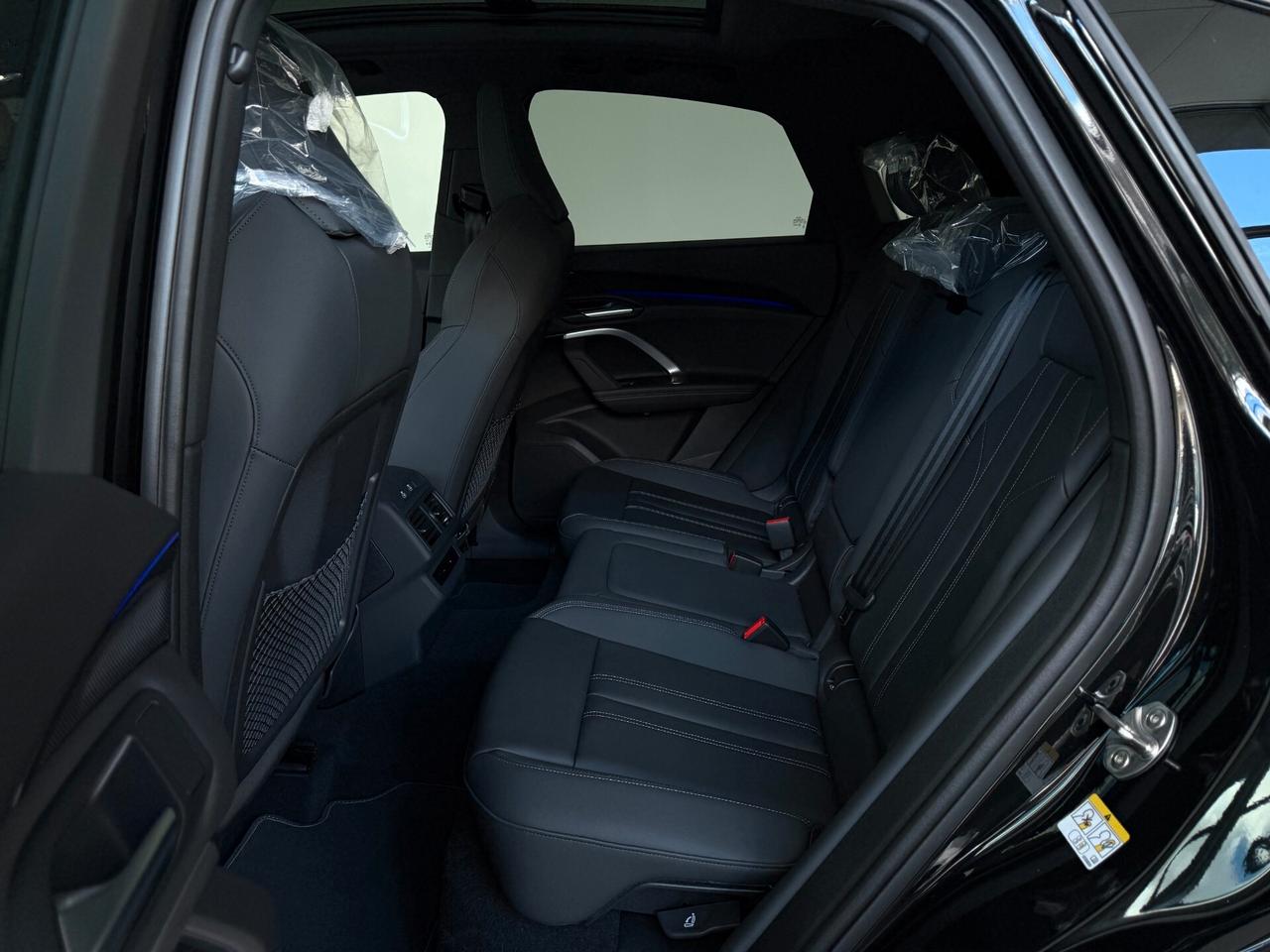 Audi Q5 TDi 150 kW mHEV+ S tronic quattro Launch edition line