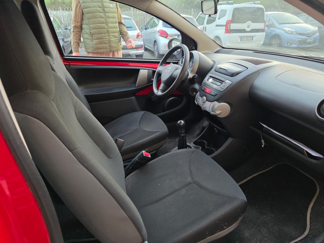 Toyota Aygo 1.0 12V VVT-i 3 porte Active Connect