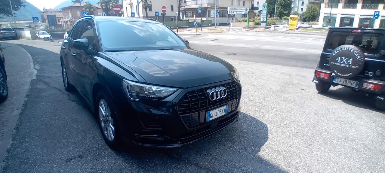 Audi Q3 35 TDI S tronic Business Advanced