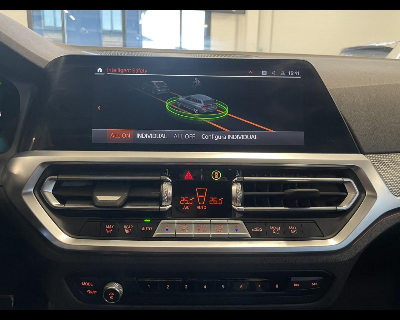 BMW Serie 3(G20/1-80/1) - 320i Touring Msport