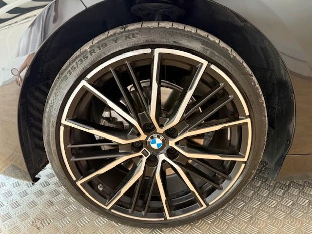 Bmw 118d Auto 5p. Msport "GARANZIA 03/2027"