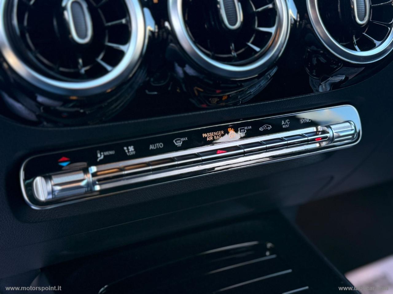 MERCEDES-BENZ GLA 180 d Automatic Premium