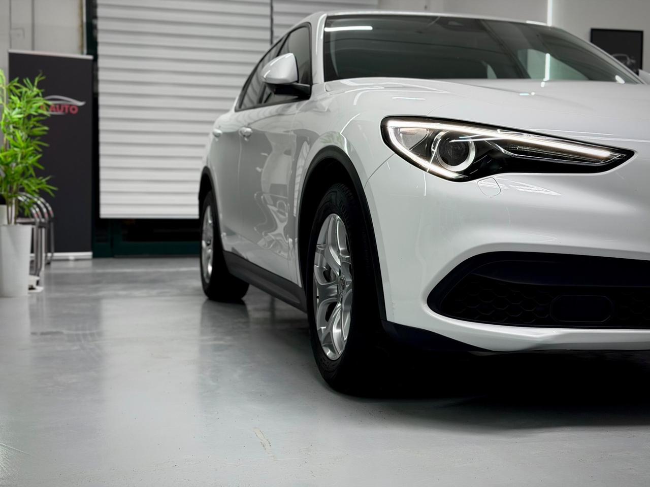 Alfa Romeo Stelvio 2.2 Turbodiesel 160 CV AT8 RWD Executive