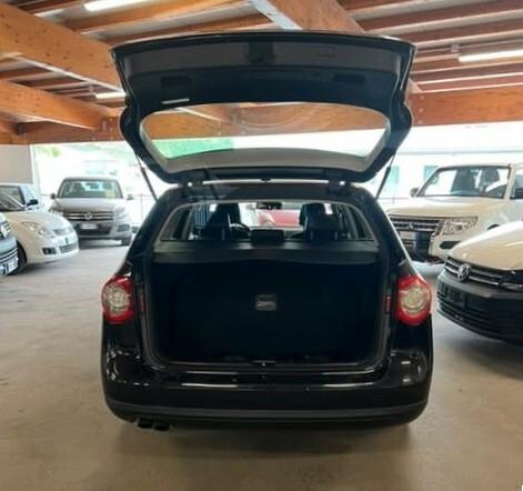 Volkswagen Passat VW Passat 2.0 TDI Highline 140PS Neopatentati