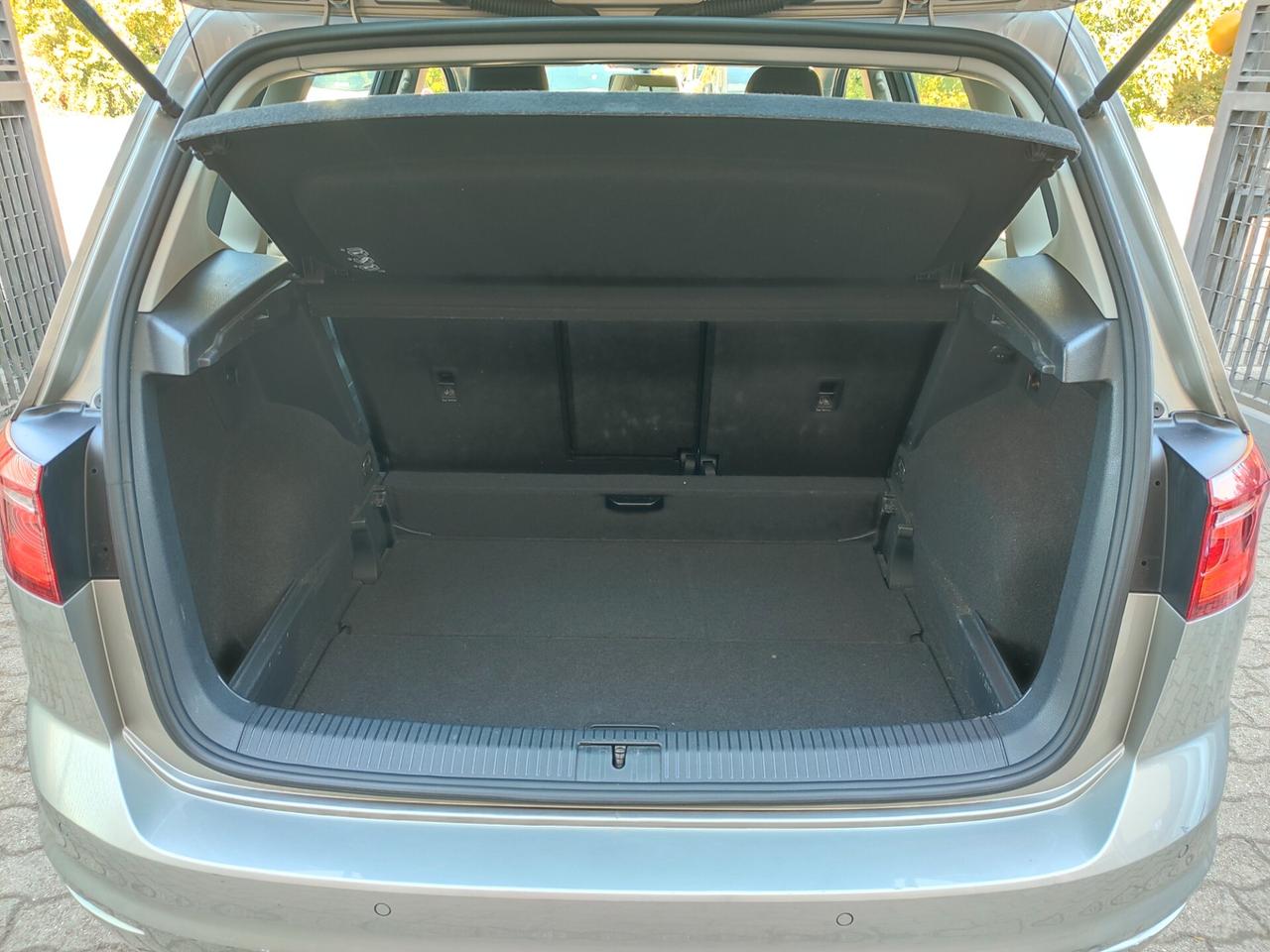 VOLKSWAGEN GOLF SPORTSVAN 2017 DIESEL 1.6 EURO6B
