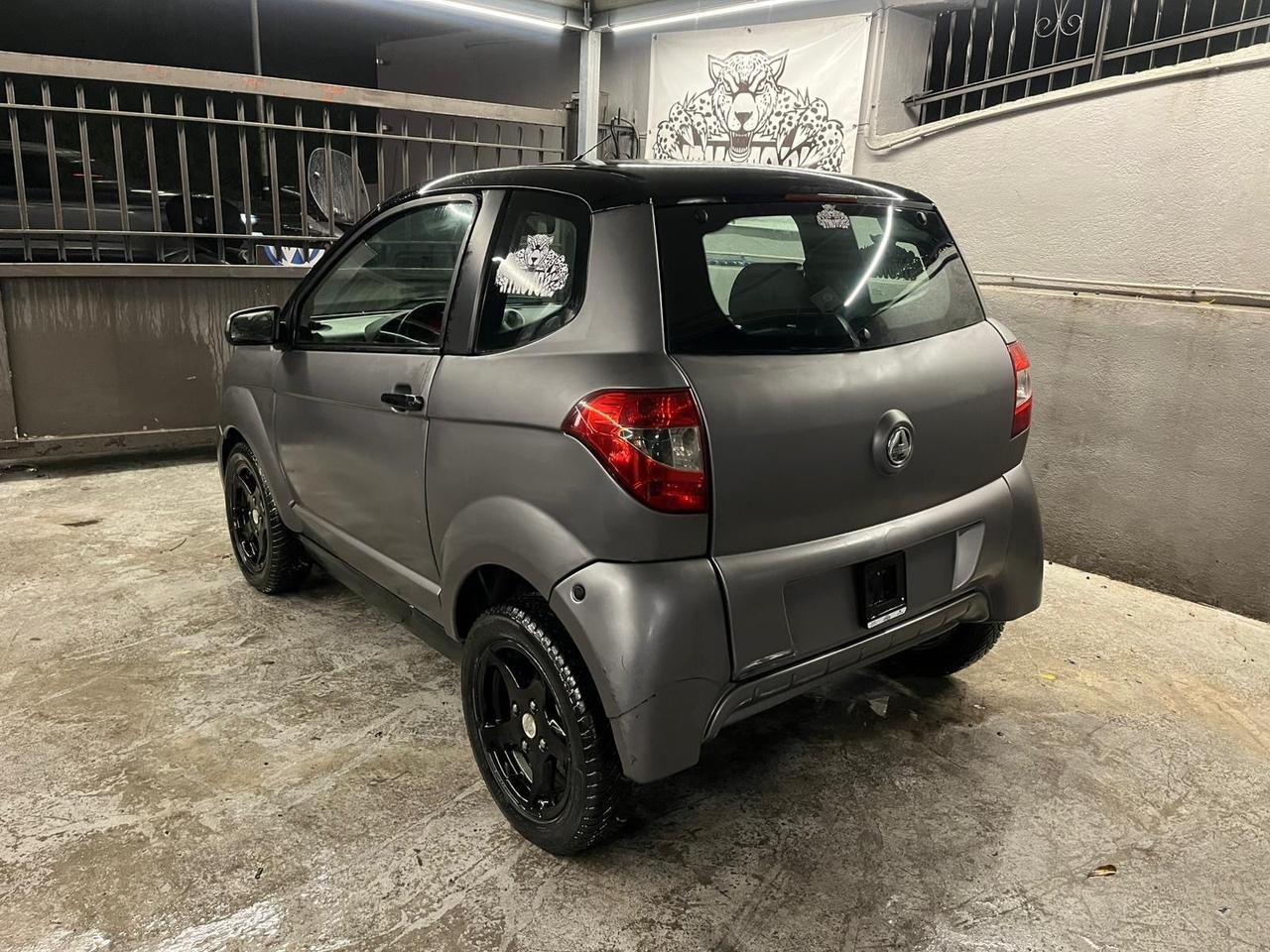 Aixam City Grigio Opaco Permute e trasporto