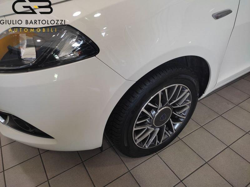 Lancia Ypsilon 1.0 FireFly 70cv Hybrid Gold Plus