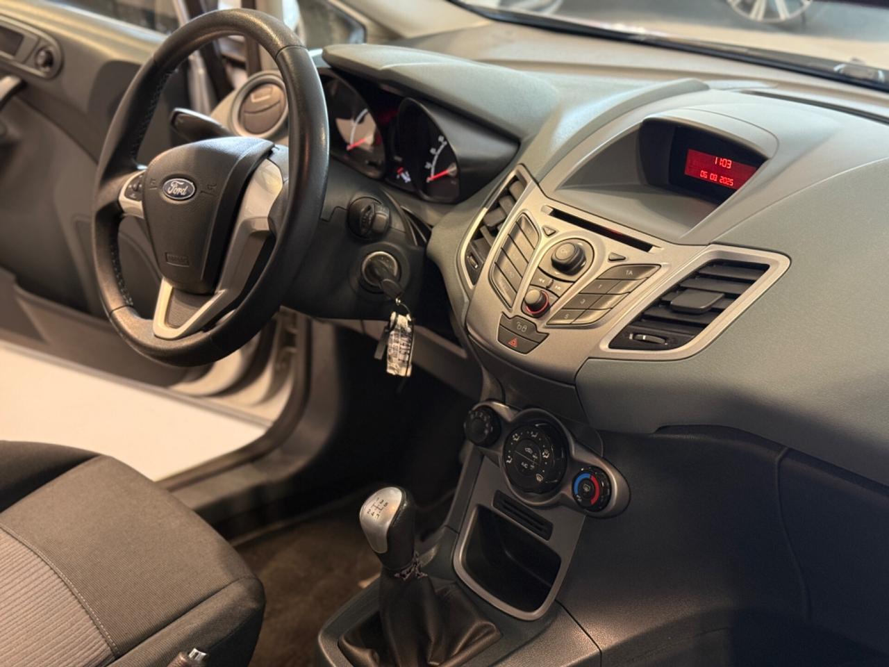 Ford Fiesta 5p 1.4 tdci Titanium DISTRIBUZIONE FATTA!