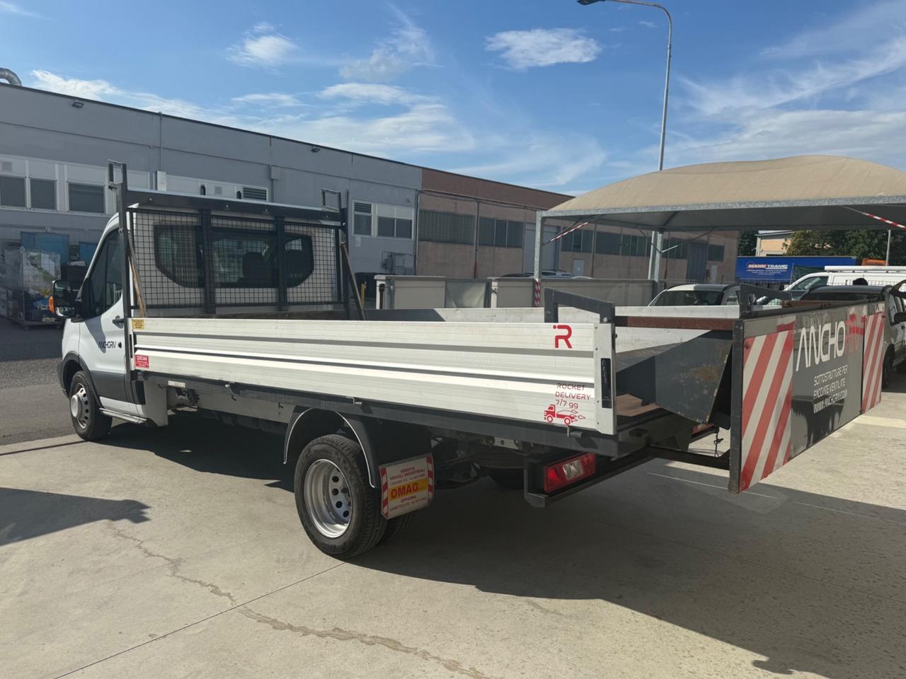 Ford Transit 350 2.2TDCi 125 PL Cabinato Entryq