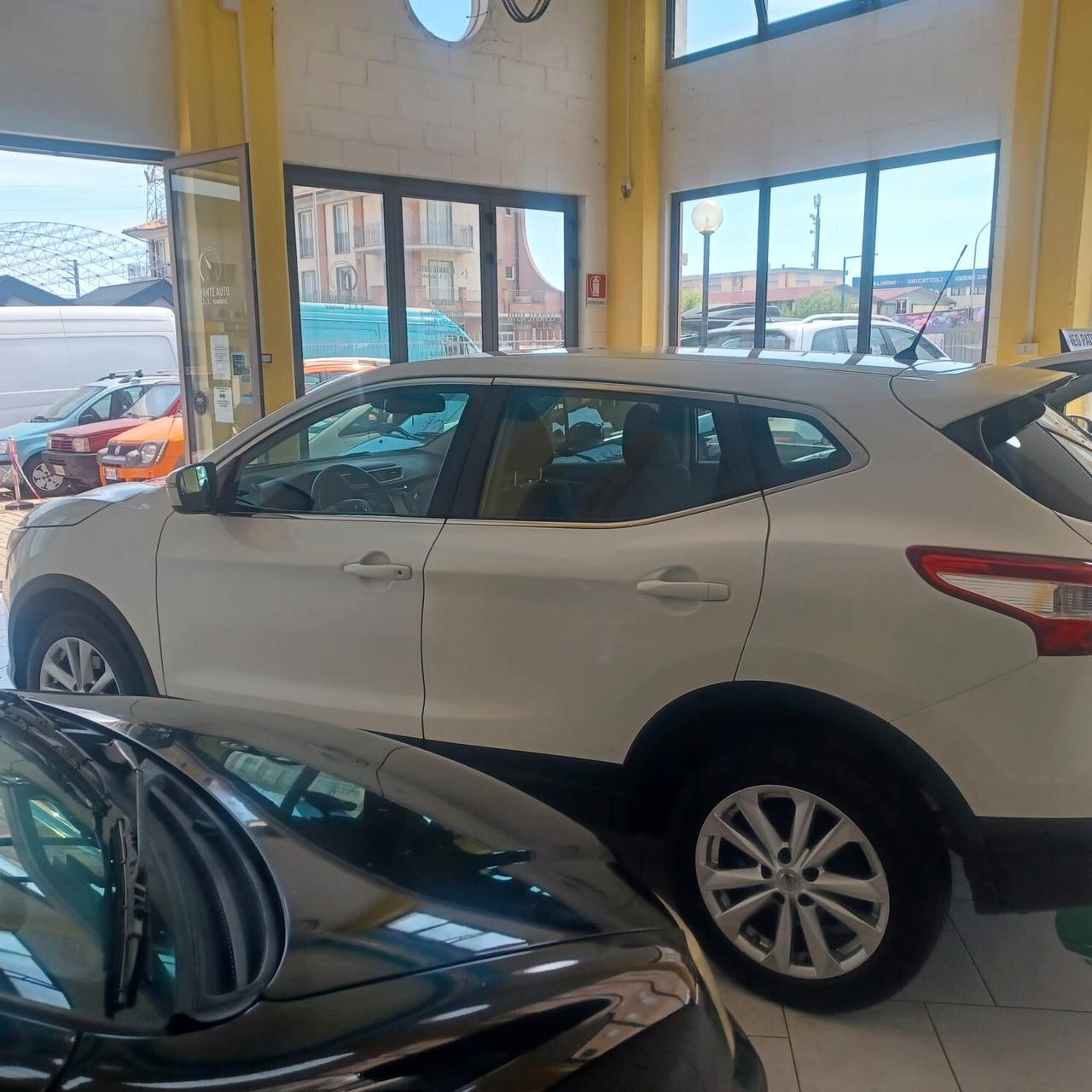 PERFETTA NISSAN QASHQAI 1.2 GARANZIA INCLUSA