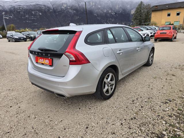VOLVO V60 D4 AWD Geartronic Kinetic
