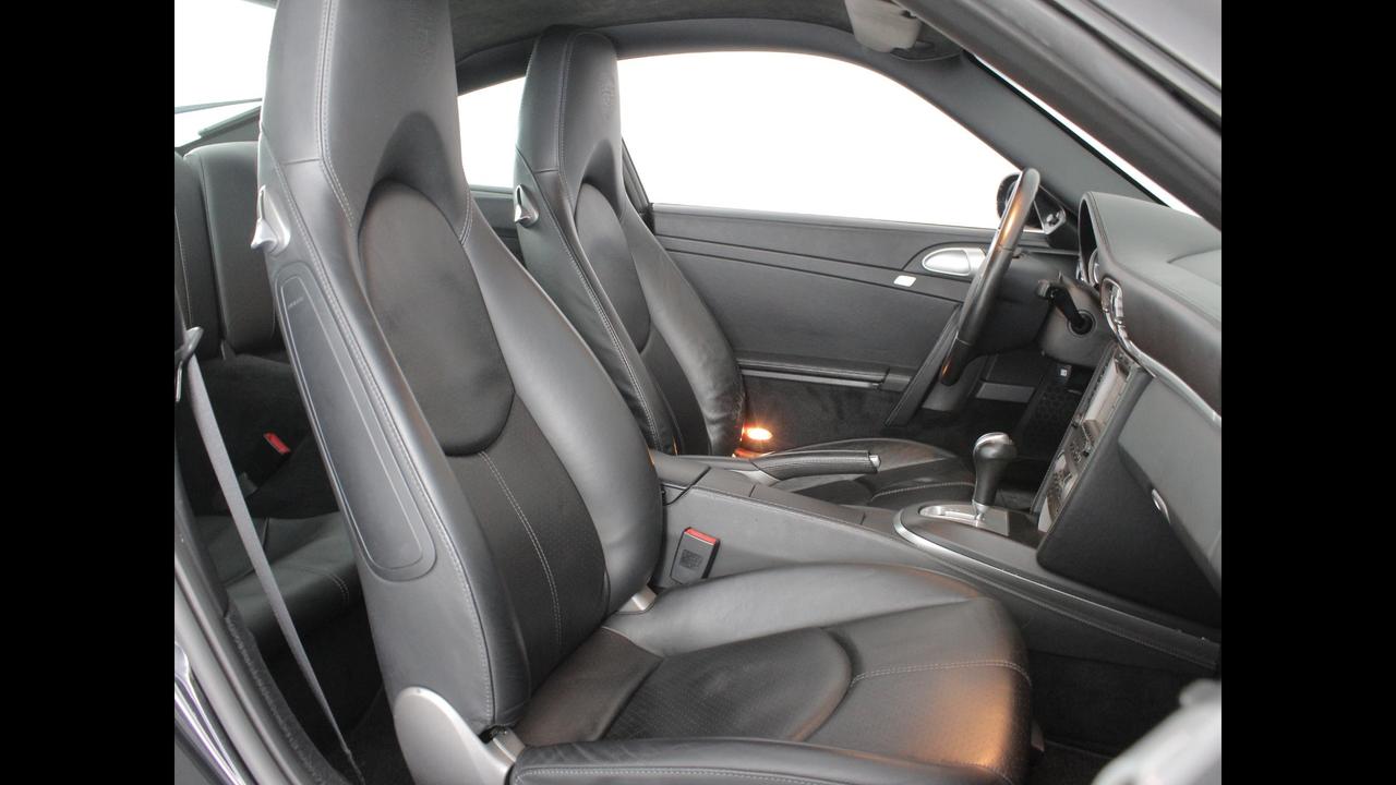 PORSCHE 911 V Carrera 997 - 911 Coupe 3.8 Carrera 4S