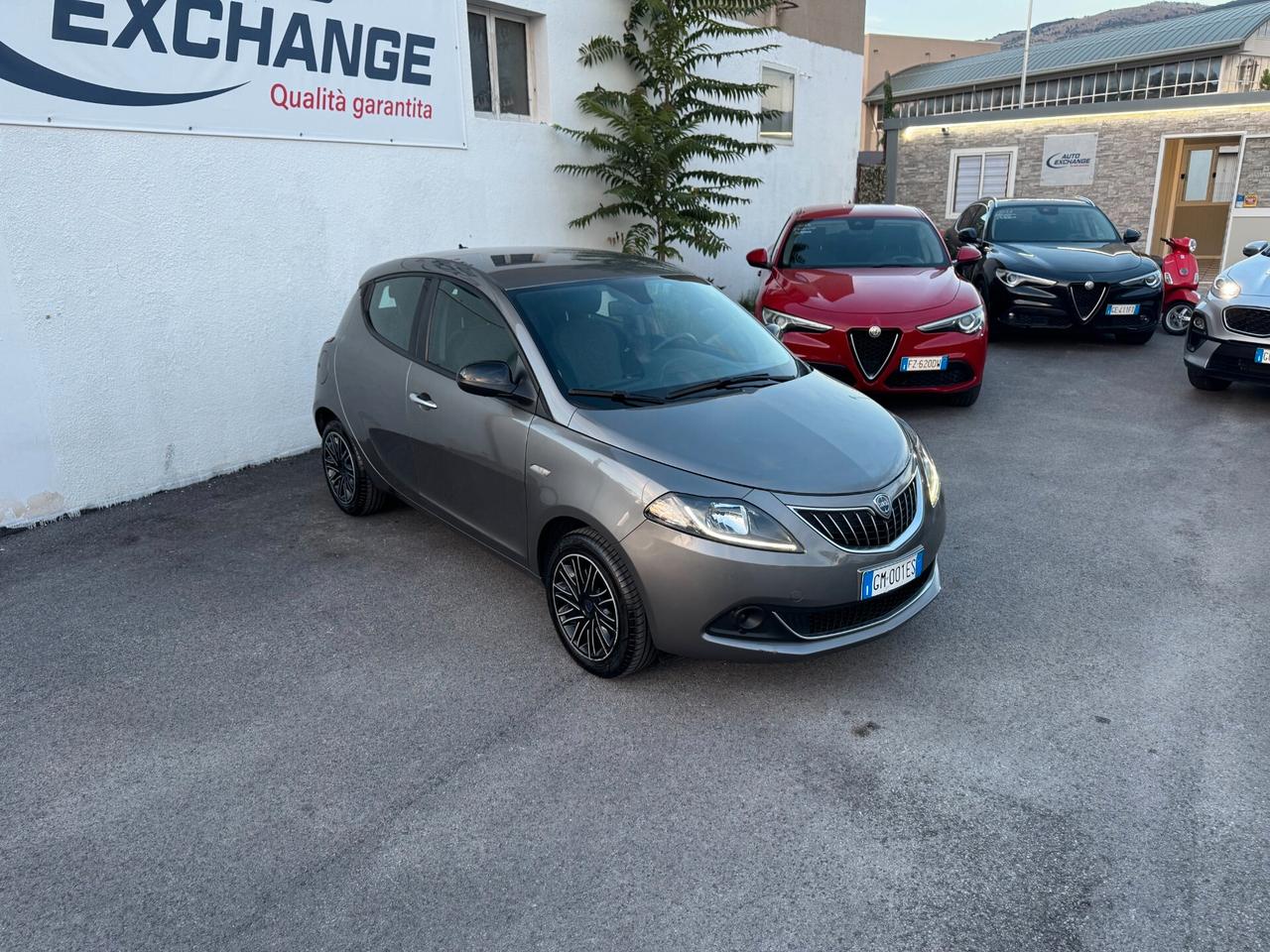 Lancia Ypsilon 1.0 FireFly 5 porte S&S Hybrid Silver Plus