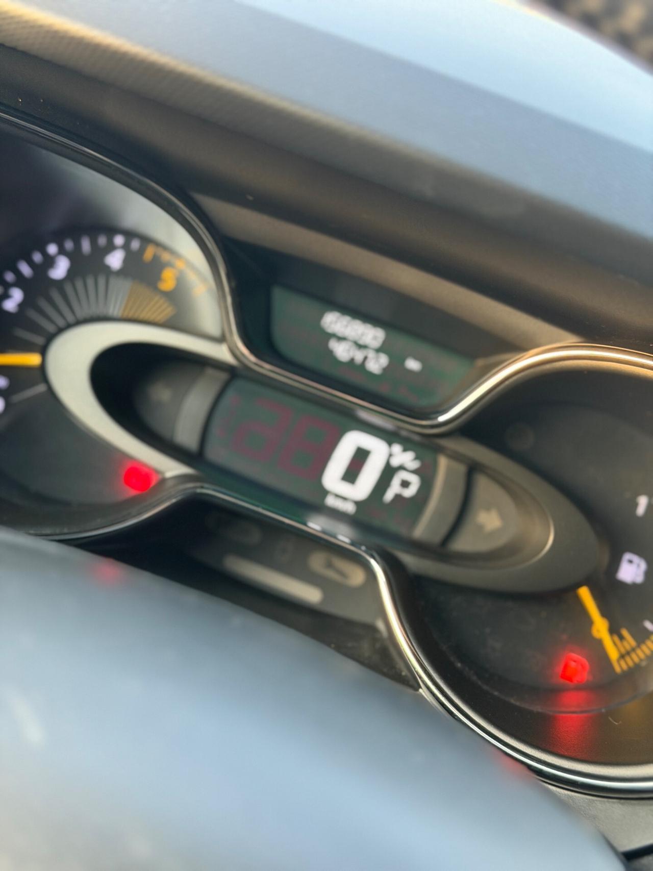 Renault CAPTUR 1.5 DIESEL 2015 - AUTOMATICA