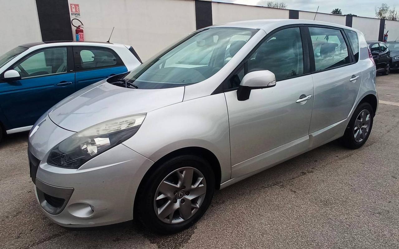 Renault Scenic Scénic X-Mod 1.5 dCi