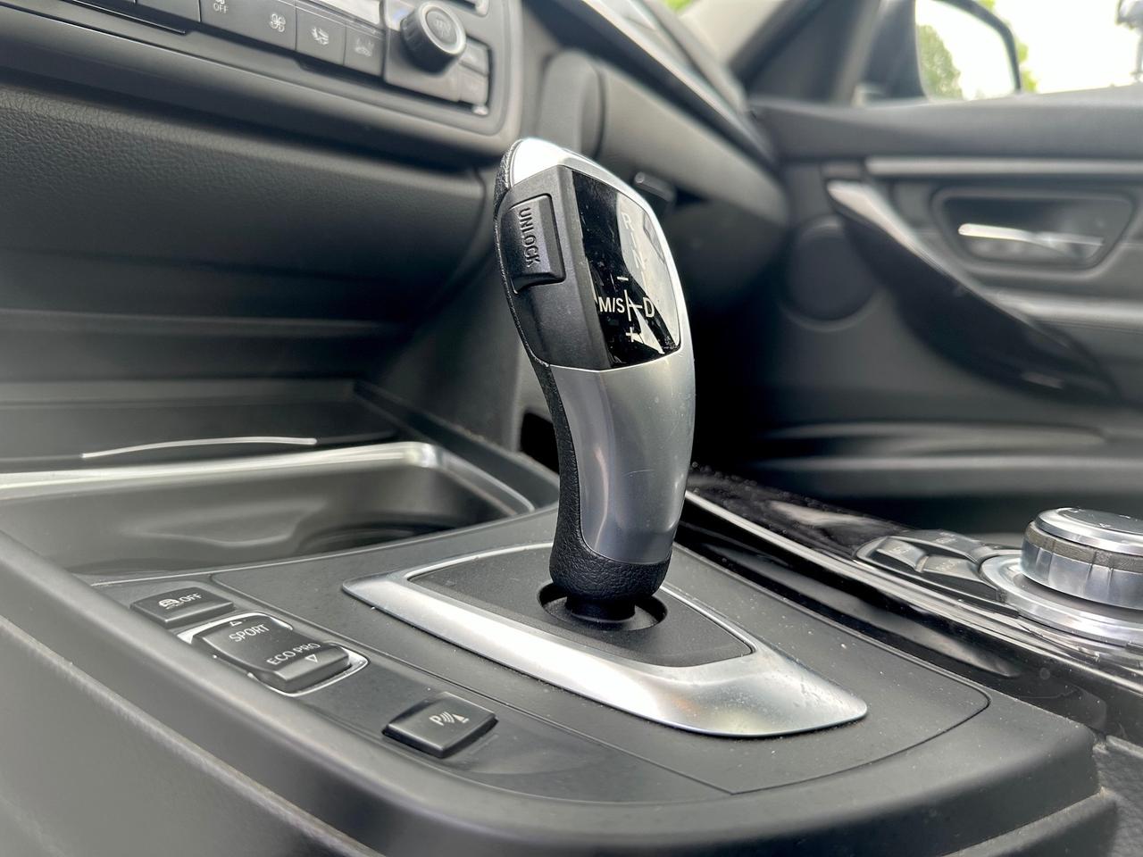 Bmw 320 320d Efficient Dynamics Touring Aut. Unipro Tetto Navi Pelle Garantita Permute e Rate