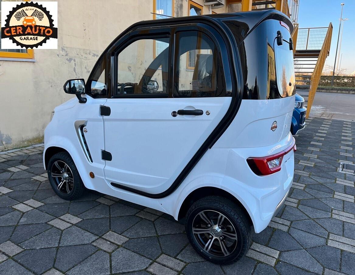 DELTA1 scooter cabinato per anziani/disabili minicar microcar