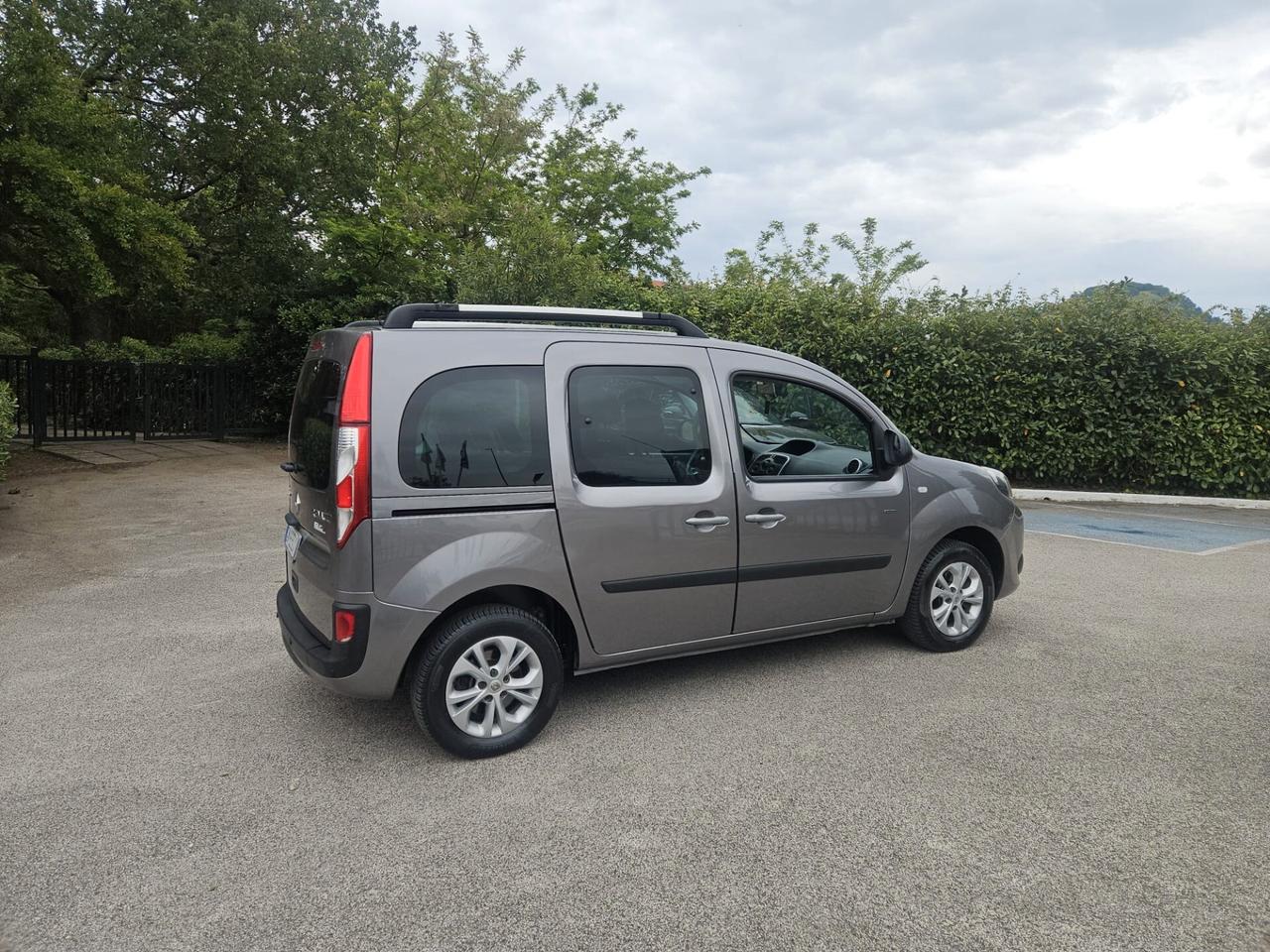 Renault Kangoo 1.5 dCi 110CV 5 porte Stop & Start Limited
