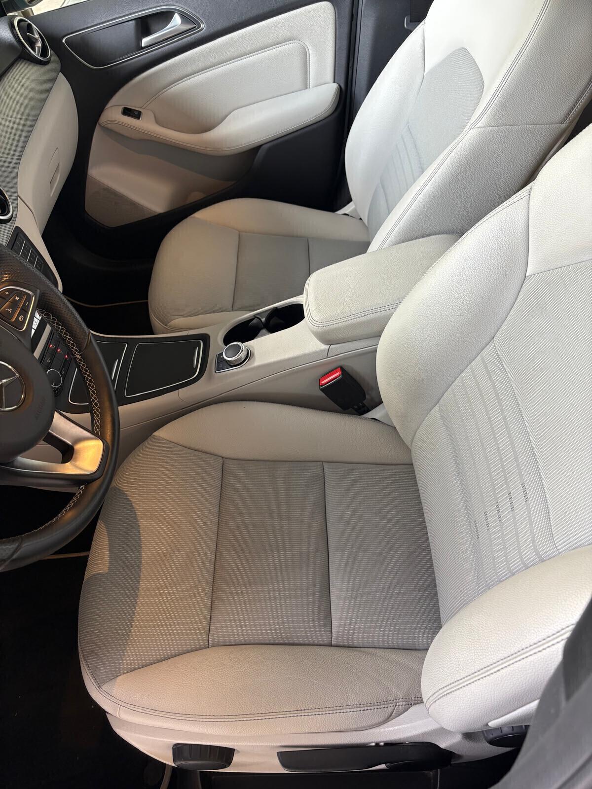 Mercedes-benz B 200 d Automatic 4Matic Premium