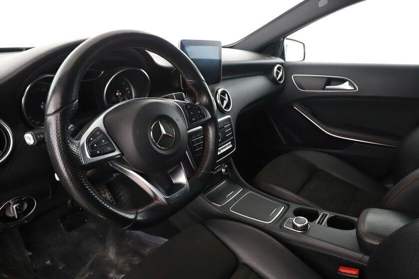 Mercedes-benz A 180d Automatic Premium AMG Pelle/Led