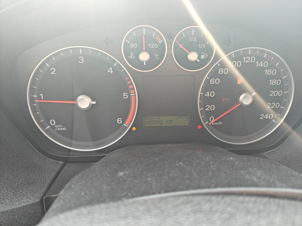 Ford Focus 1.8 TDCi 115cv berlina
