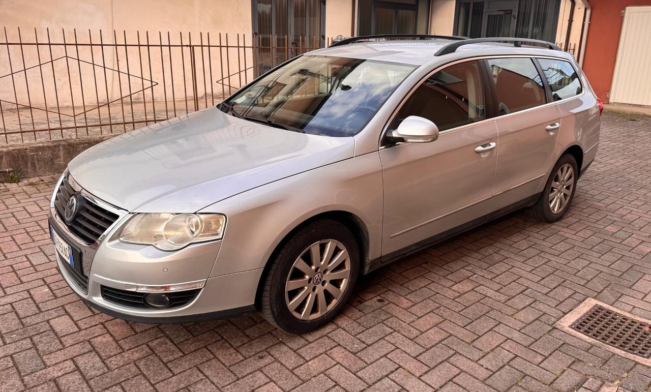 Volkswagen Passat 1.4 Benzina - Metano