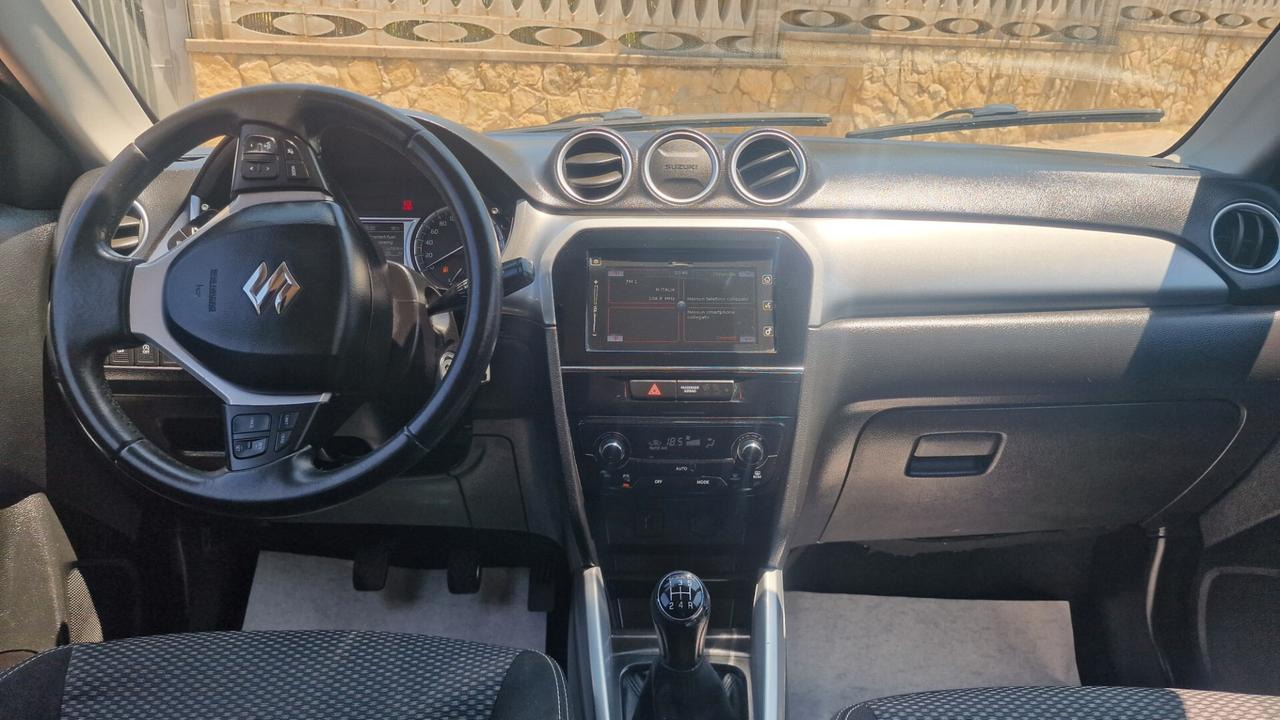 Suzuki Vitara 1.6 VVT A/T V-Top