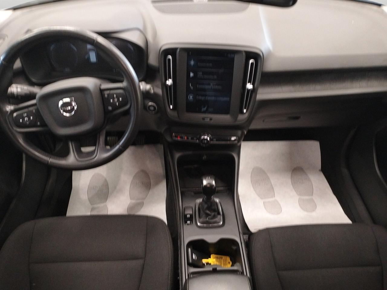 Volvo XC40 D3 Momentum Core