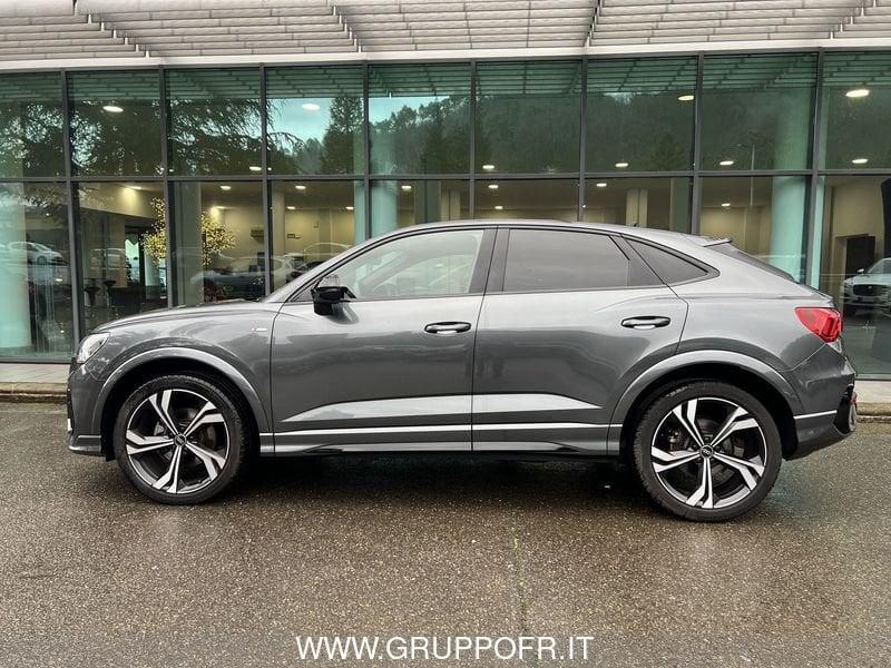 Audi Q3 35 TDI S tronic Identity Black