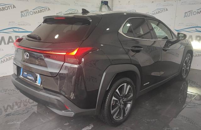 Lexus UX 250h 2.0 Premium 2wd cvt