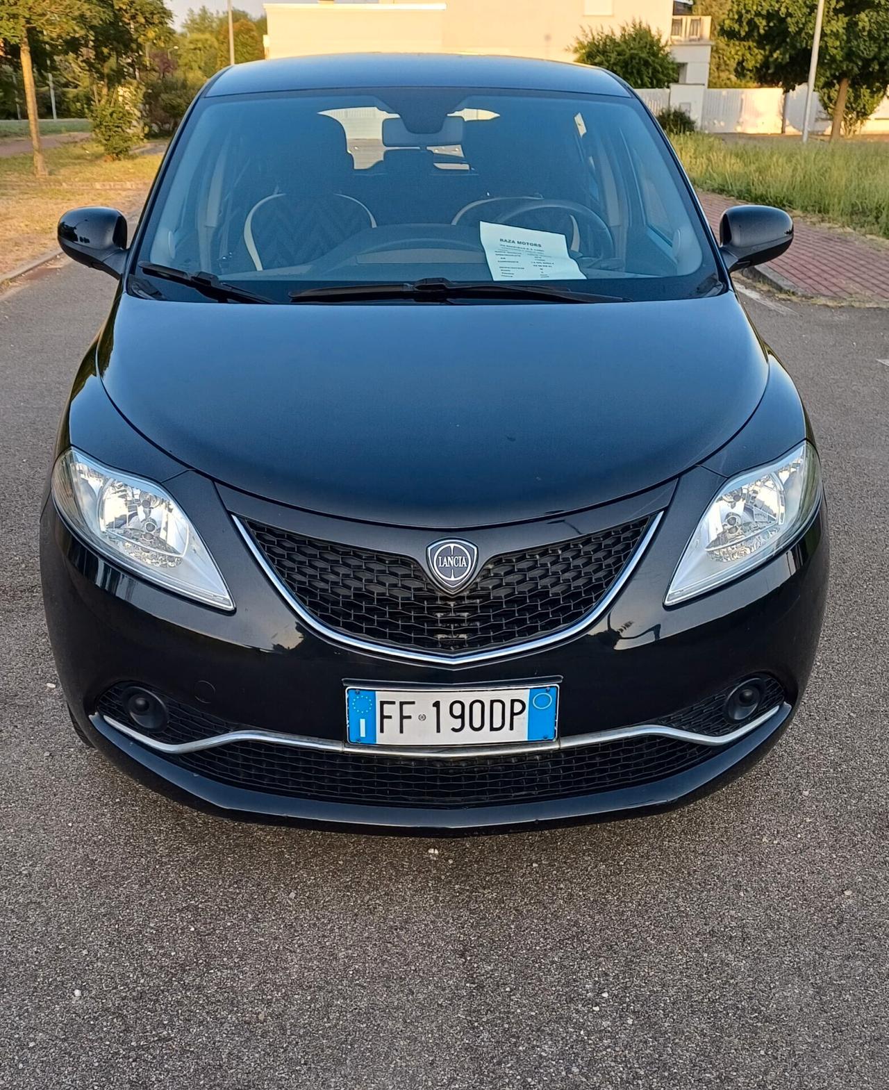 Lancia Ypsilon 1.2 69 CV 5 porte GPL Ecochic Gold