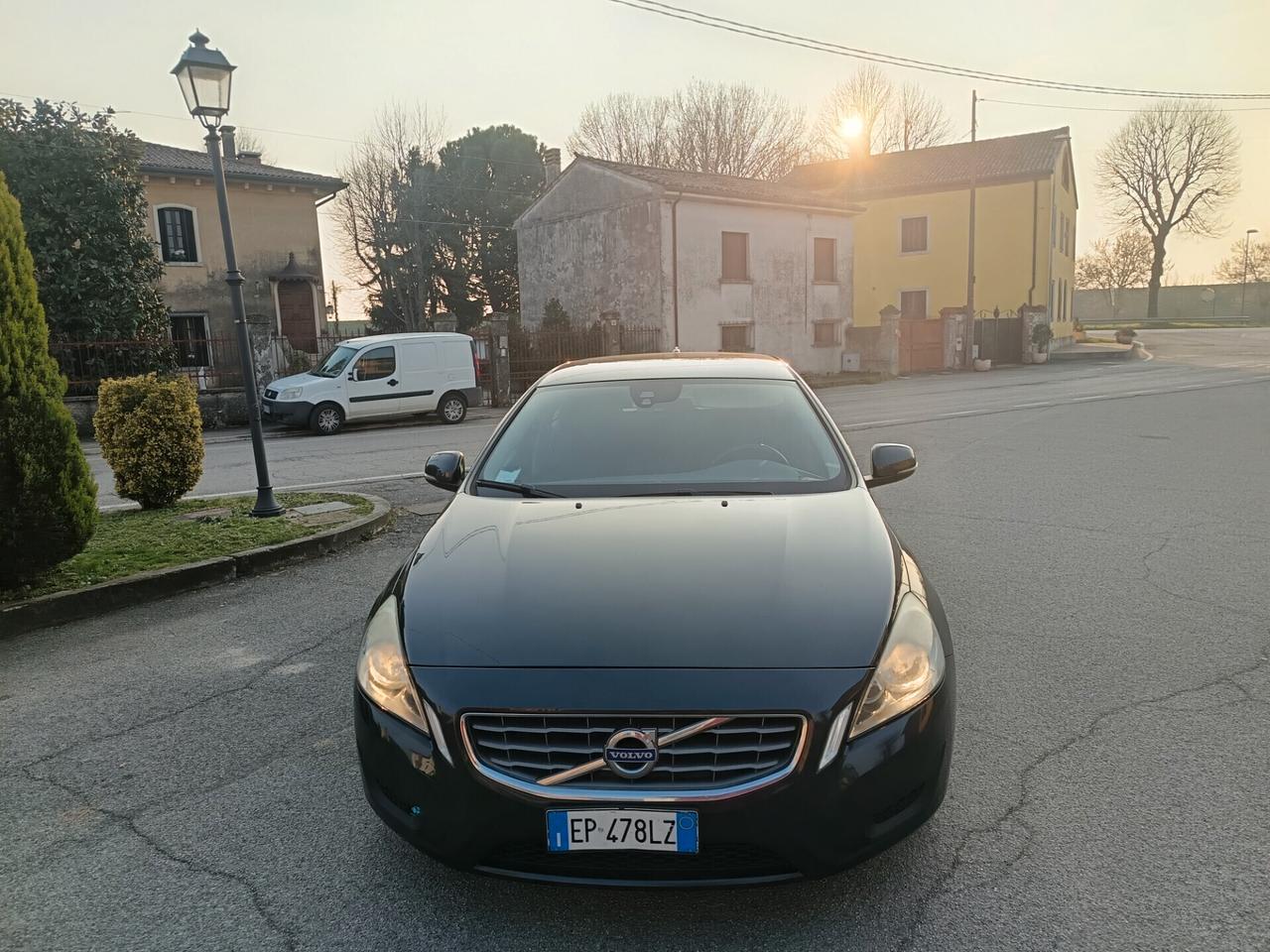 Volvo V60 D5 Geartronic Momentum 2012