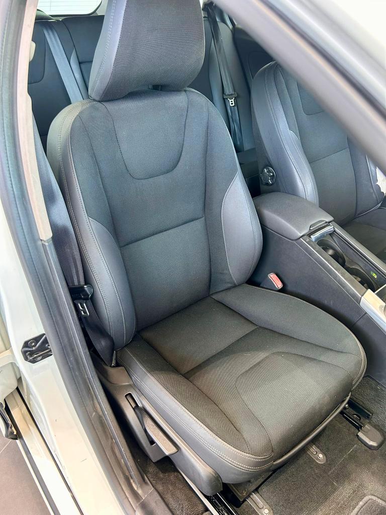 Volvo V60 2.0 d3 Momentum