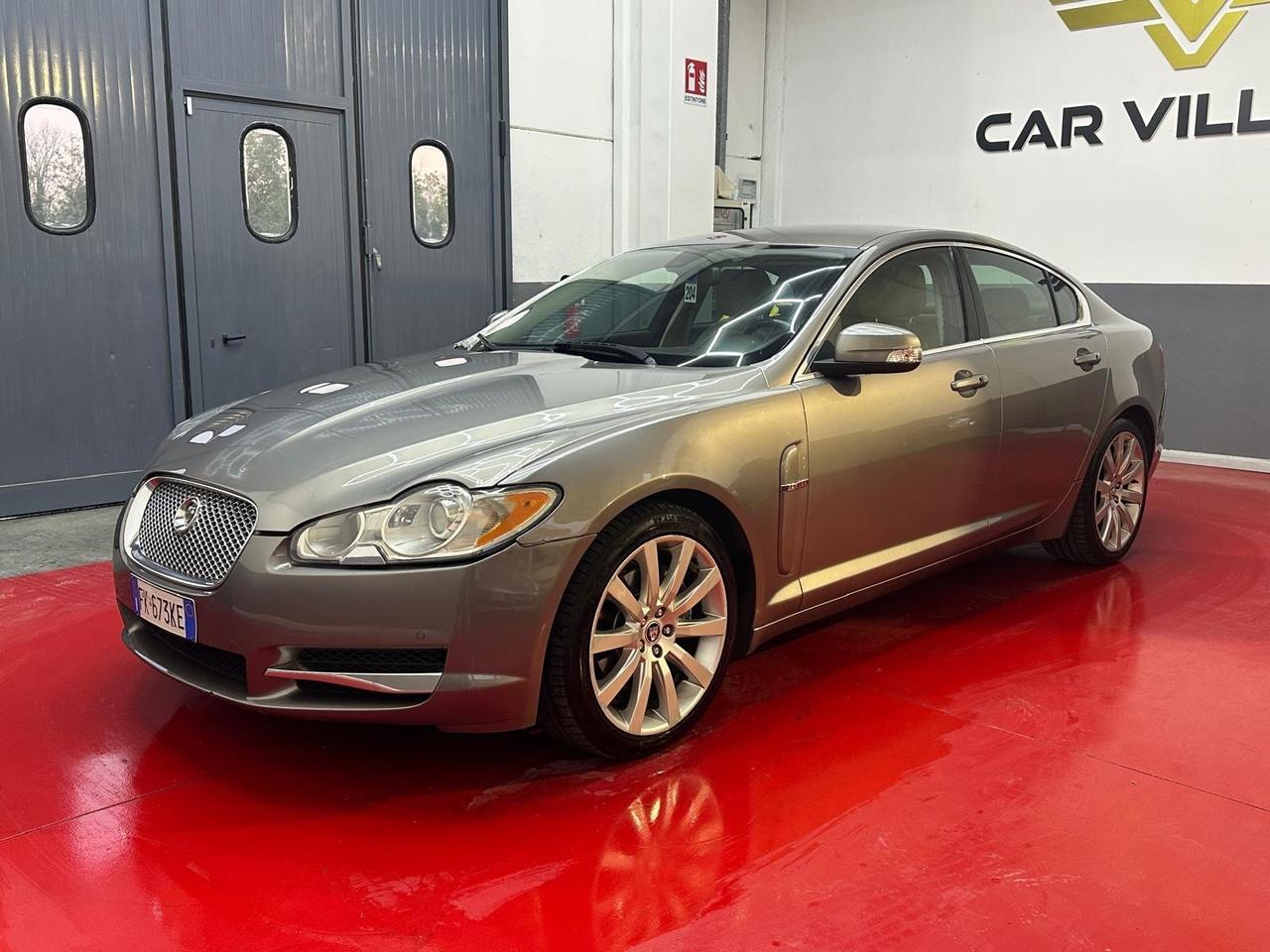 Jaguar XF 2.7D V6 Luxury