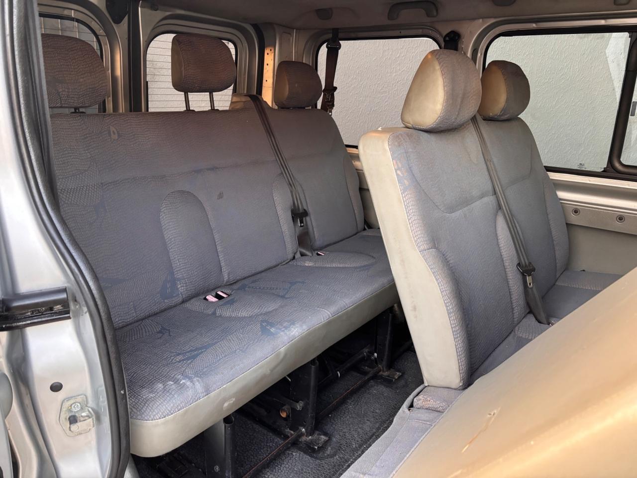 Renault Trafic 1.9 dCi/100 9 posti