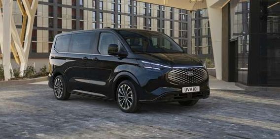 Ford Tourneo Custom 320 L1 2.0eblue 150cv Titanium - Man. - A. Black