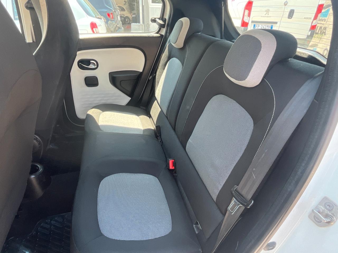 Renault Twingo SCe Life Limited