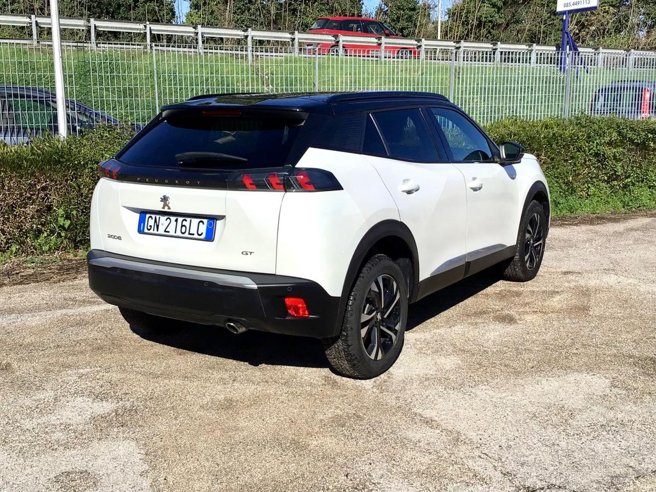 Peugeot 2008 BlueHDi 130 S&S EAT8 GT