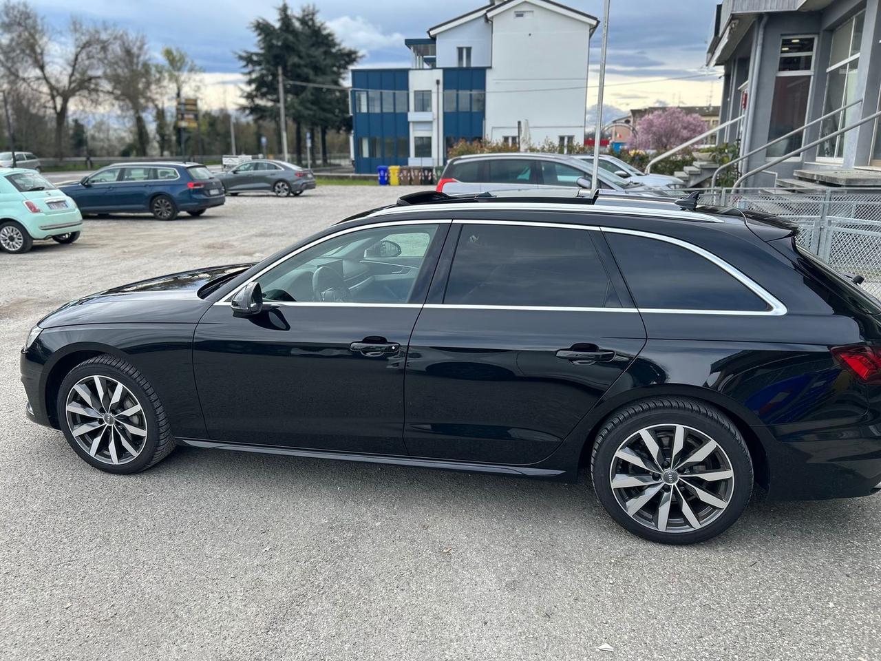 Audi A4 2.0 40 TDI Business Advanced #9936