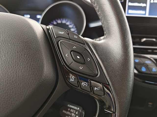 Toyota C-HR 1.8 Hybrid E-CVT Trend