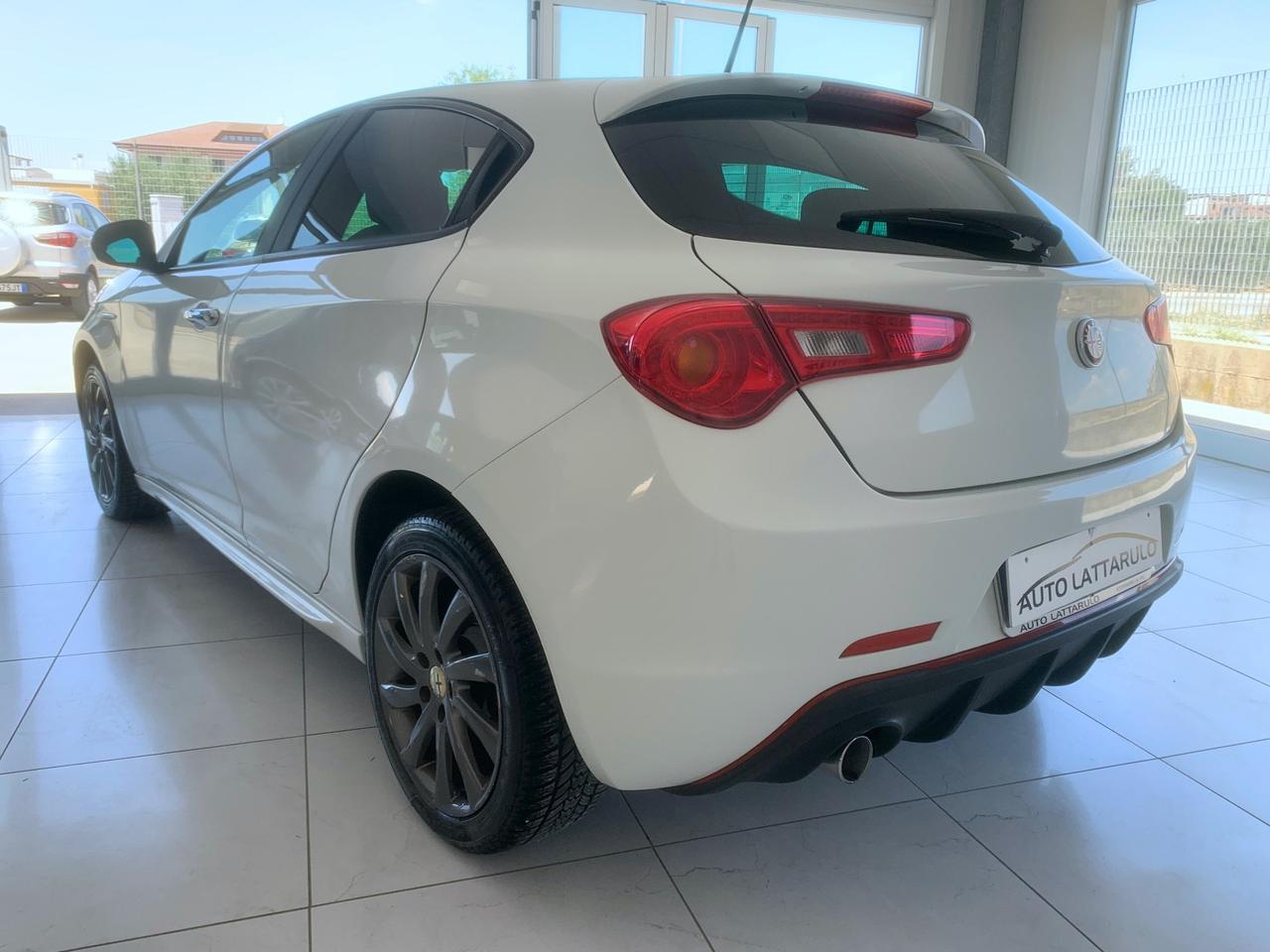 Alfa Romeo Giulietta 1.6 JTDm-2 105 CV MODELLO “VELOCE”